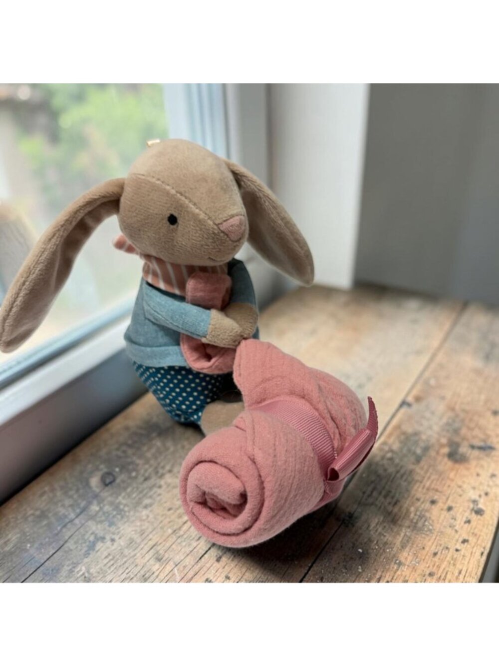 Jellycat Little Rambler Bunny Soother Lovey Blanket Plush Toy NWOT Baby Precious - Picture 3 of 8